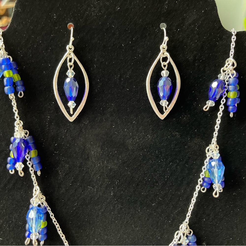 Handmade necklace and earrings glass beads